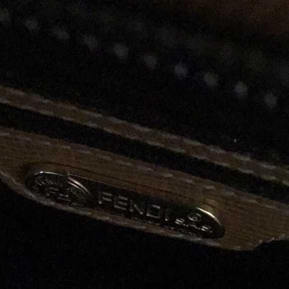 Fendi vintage brand new tote  SO RARE - Picture 6 of 9